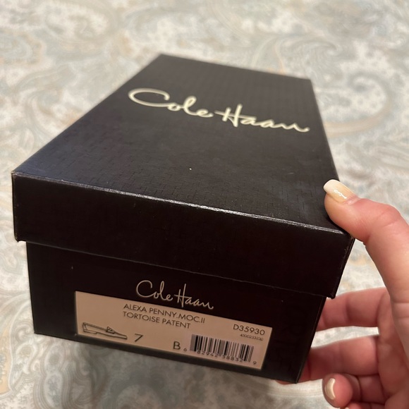 Cole Haan Shoes - EUC Cole Haan Loafer